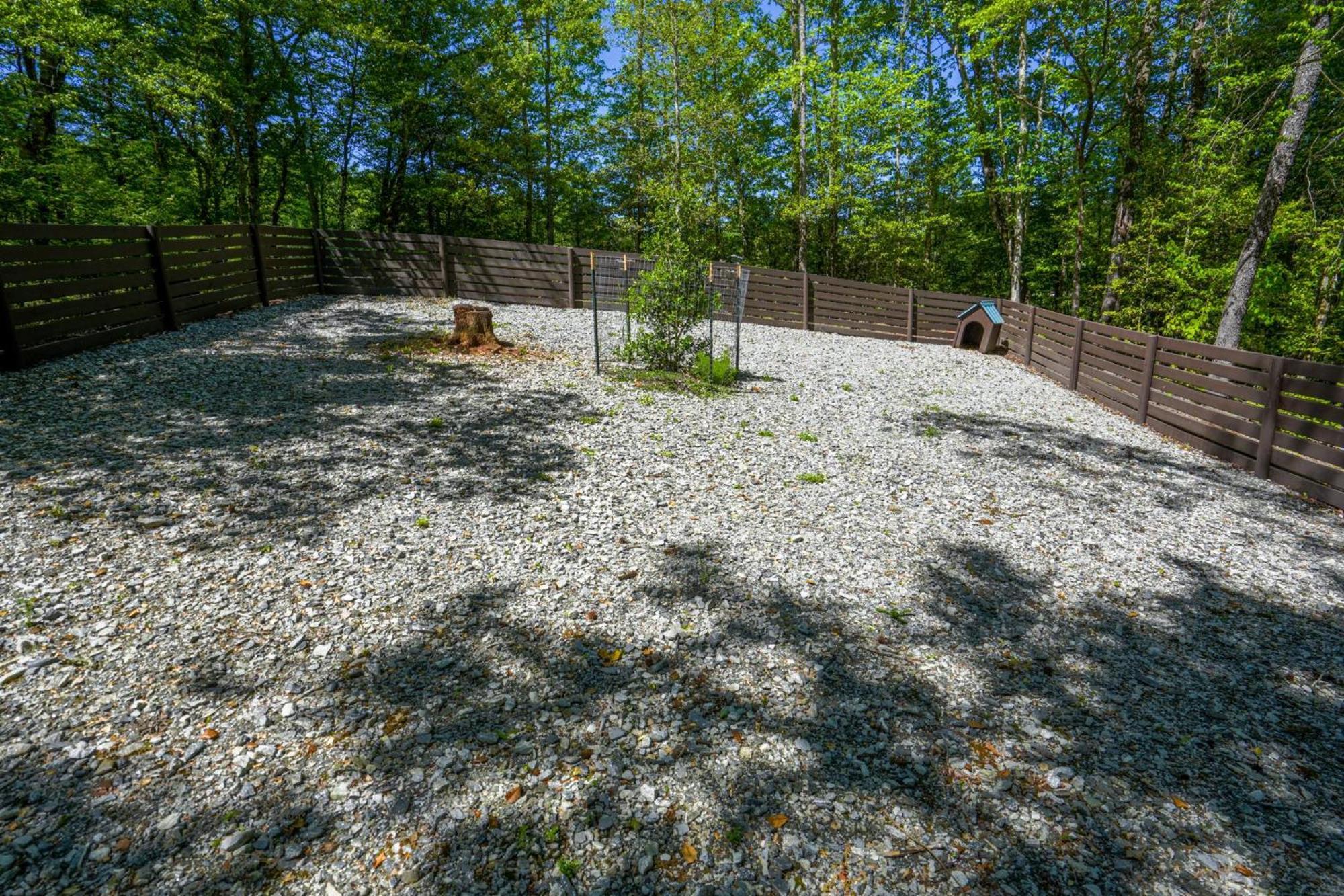 The Big Little Cabin - Hot Tub & Playground ดาห์ลอนีกา ภายนอก รูปภาพ