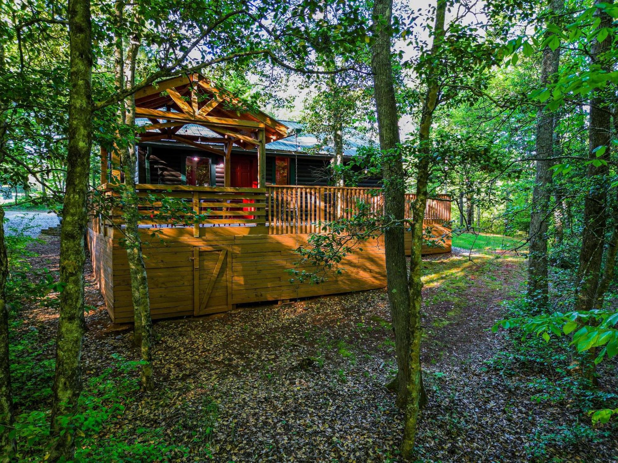 The Big Little Cabin - Hot Tub & Playground ดาห์ลอนีกา ภายนอก รูปภาพ